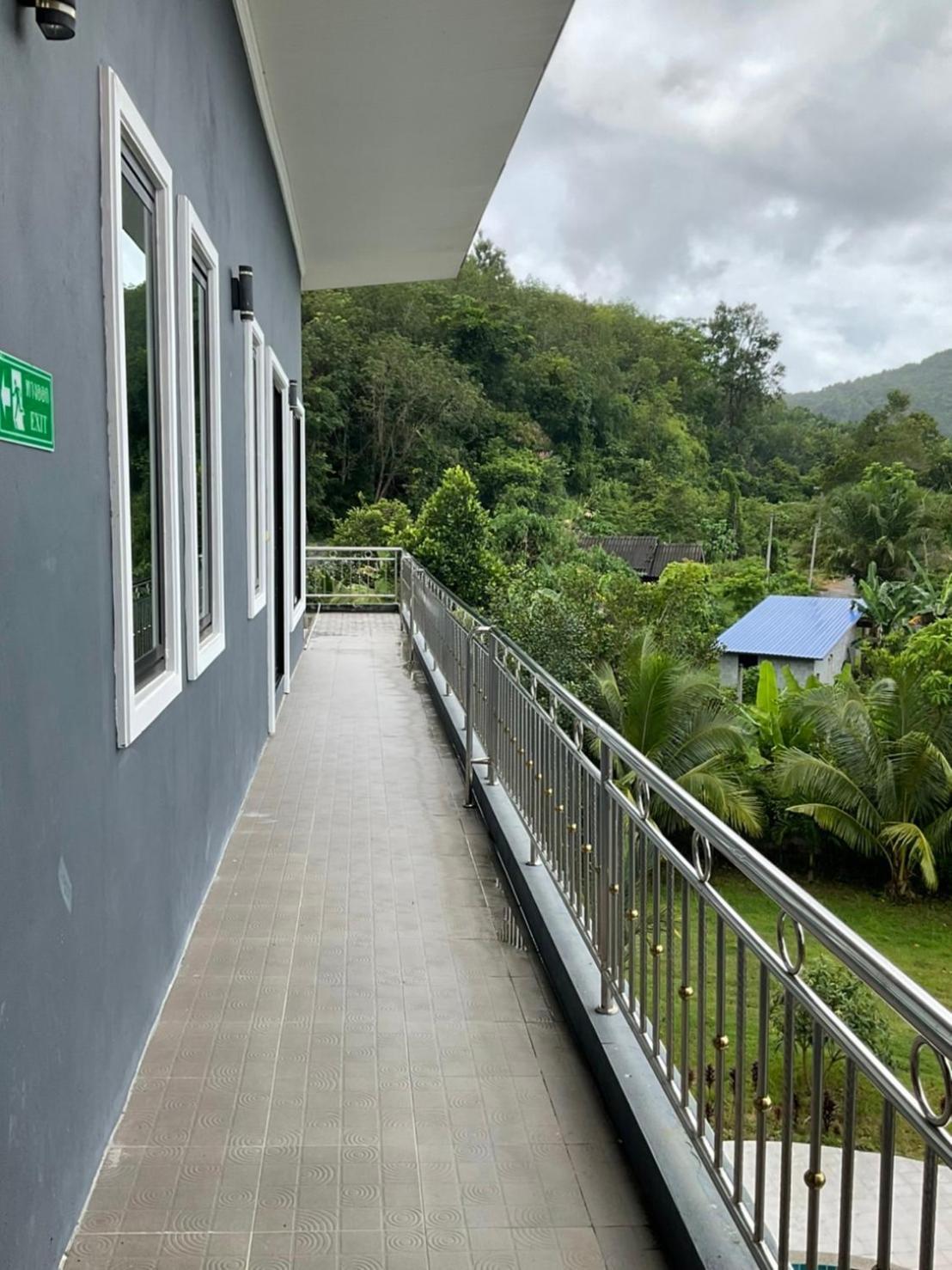 Sj House Hotel Aonang Ban Klong Haeng Exterior photo