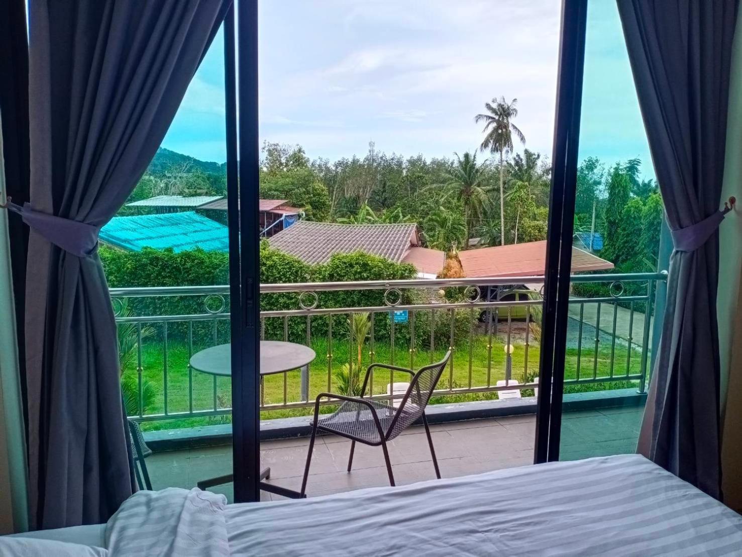 Sj House Hotel Aonang Ban Klong Haeng Exterior photo